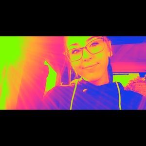 Meet your Posher, Cyndi